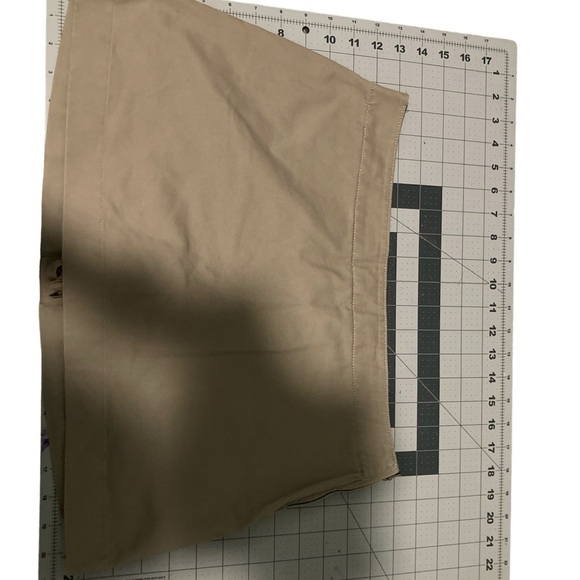 Lands end ladies skort in khaki - Picture 5 of 5